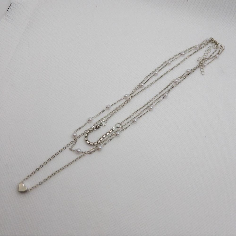 Contemporary Heart Pearl and Rhinestone Layered Silver Alloy Necklace Minimalist - Picture 7 of 8